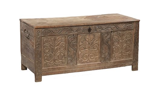 EARLY CONTINENTAL CARVED TRUNK