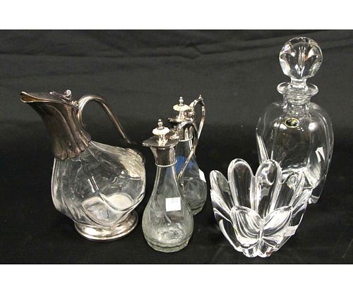 MIXED LOT OF FIVE GLASS PIECES