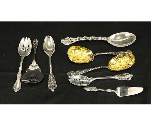 SET OF EIGHT SERVING PIECES