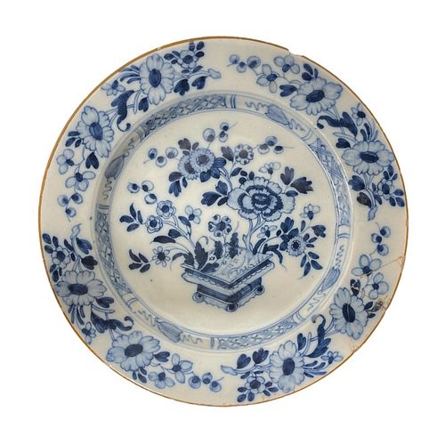 White and blues Chinese Plate