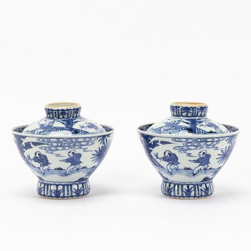 4PCS, PAIR CHINESE BLUE & WHITE COVERED BOWLS