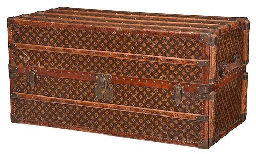 Past auction: Louis Vuitton wardrobe trunk