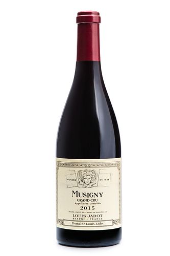 A bottle of Musigny Grand Cru Louis Jadot, vintage 2015.
Maison Louis Jadot
Category: red wine. Beaune, Burgundy (France).
