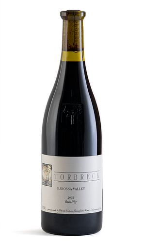 A Torbreck Run Rig bottle, vintage 2002.
Torbreck Vintners.
Category: Syrah red wine. Marananga, Barossa Valley (Australia).