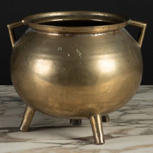 Continental Brass Tripod Cooking Pot