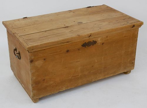 American Pinewood Blanket Box, 19th Century