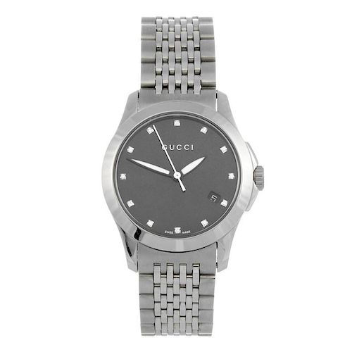 GUCCI - a 126.5 bracelet watch. Stainless steel case. Numbered 12801267. Unsigned quartz movement wi