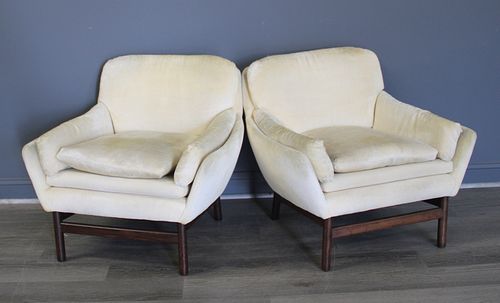 Midcentury Pr Of Danish Modern Upholstered Chairs.