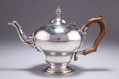 A WILLIAM IV SILVER TEAPOT, by Charles Fox II, London 1830,