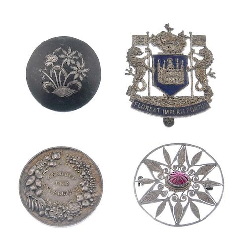 A selection of silver and white metal jewellery. To include filigree jewellery, an enamel ring, broo