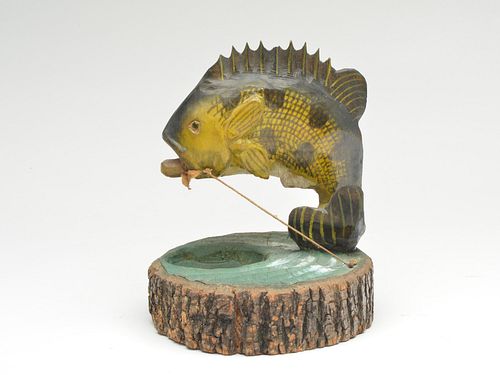 Carved fish on mounted base, John Hyatt, Pekin, Illinois, 2nd half 20th century.