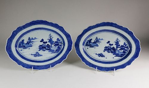 Pair of Chinese Export Nanking Porcelain Oval Meat Dishes, circa 1770