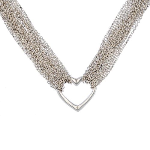 TIFFANY & CO. - a necklace. Designed as an open heart with multiple strands of belcher-link chain to