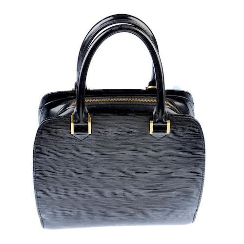 LOUIS VUITTON - a Pont-Neuf Epi handbag. Designed with a black epi leather exterior with maker's emb