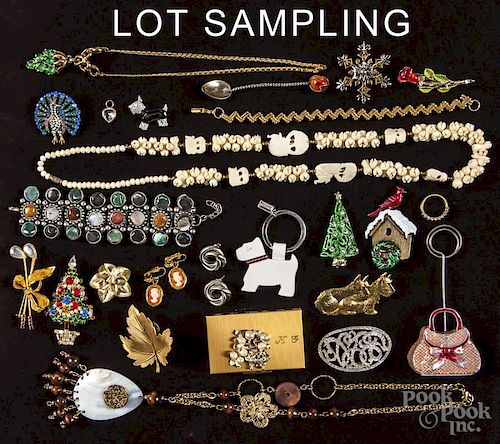 Costume jewelry, to include several examples of Scottish terriers, Christmas-themed brooches