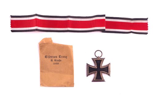 WWII German Officers Pendant Medal & Ribbon