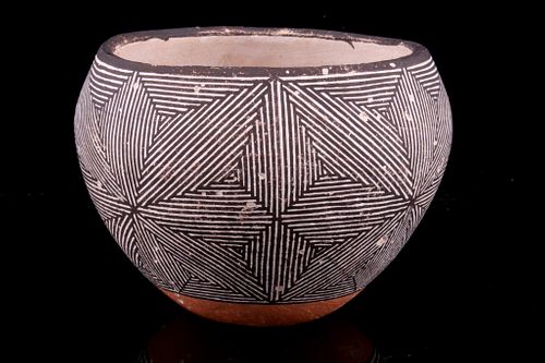 Acoma, Pueblo Sarah Garcia Pottery Vessel