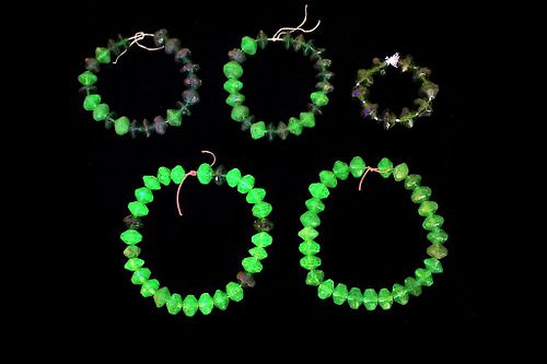 Green Vaseline Fluorescent Trade Bead Strands
