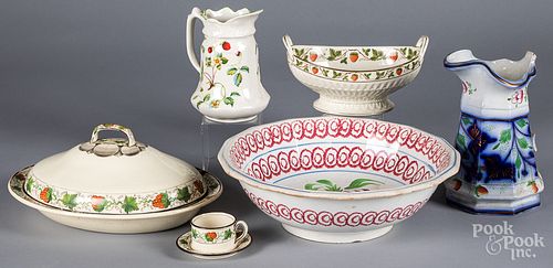 Miscellaneous strawberry porcelain, etc.