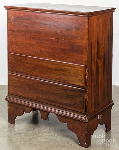 New England pine mule chest, late 18th c.