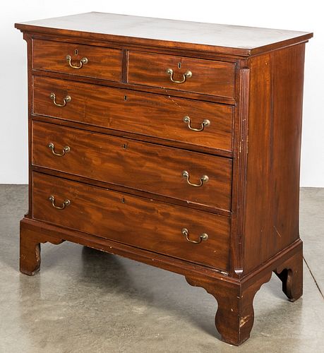 George III mahogany chest of drawers, ca. 1770