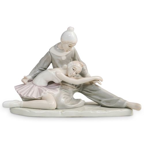 Lladro Style Closing Scene Porcelain Figurine sold at auction on