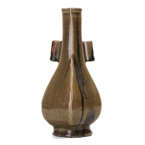 A BROWN-GLAZED VASE WITH HANDLES