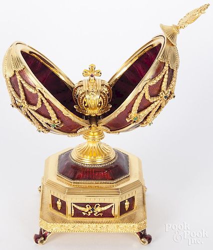 Franklin Mint Faberge egg music box, Imperial Eagle, retaining the original box, 8'' h.