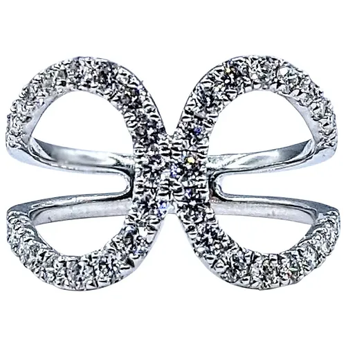 Glittering Diamond Loop Fashion Ring