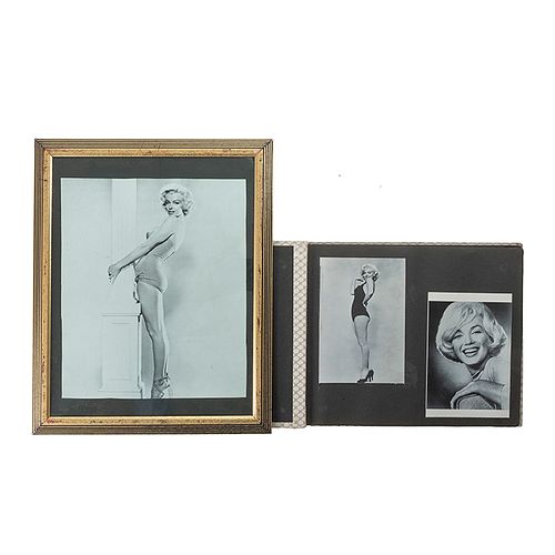 Colección de Retratos de Marilyn Monroe. Ca.1962. Fotografía, 17.9x11cm. Sello de “La Prensa” al reverso. 1 álbum,1 impresión enmarcada