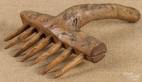 Unusual wooden hand rake, 19th c.