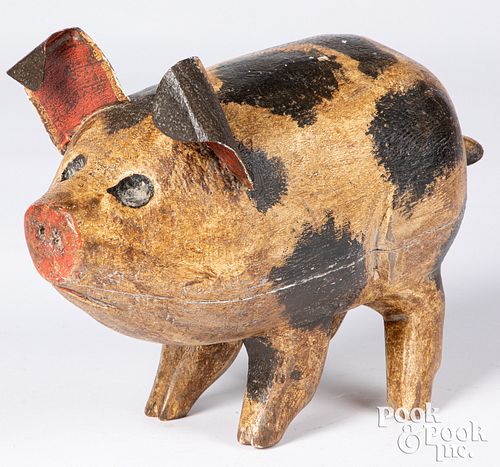 Schifferl carved and painted pig