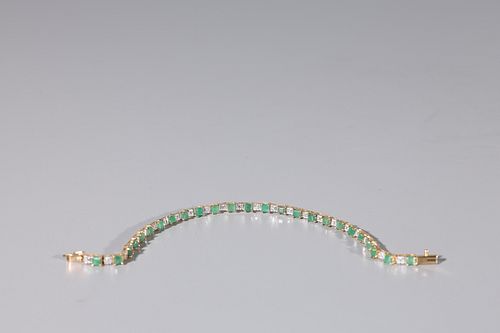 10K Gold Diamond & Emerald Bracelet
