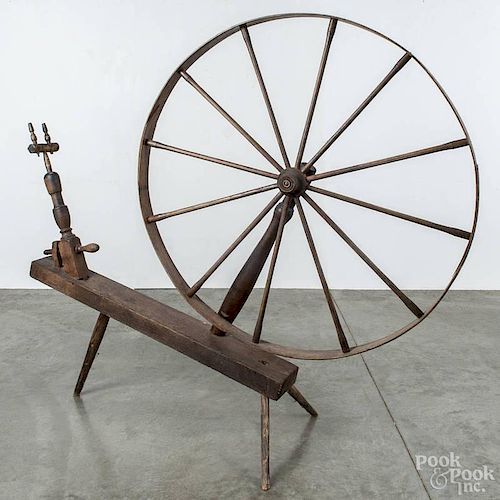 Large spinning wheel, 19th c.