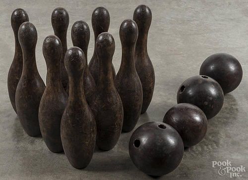 Set of ten wooden bowling pins, ca. 1900