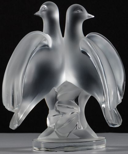 Lalique Crystal 'Ariane' Doves Figurine