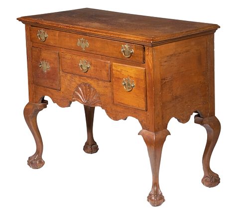 CHIPPENDALE LOWBOY