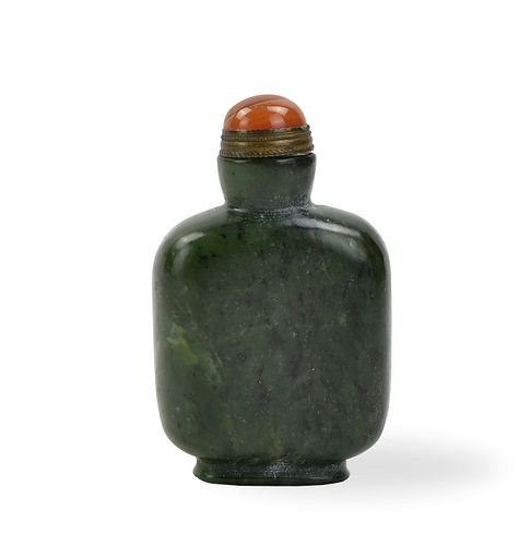Chinese Green Jadeite Snuff Bottle, Qing D.