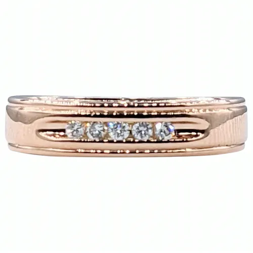Beautiful Diamond & Rose Gold Band Ring