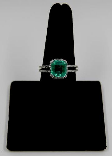 JEWELRY. 14kt Emerald and Diamond Ring.