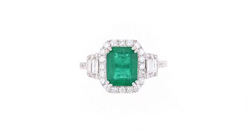 1.80ct Emerald & Baguette Diamond 18k Gold Ring