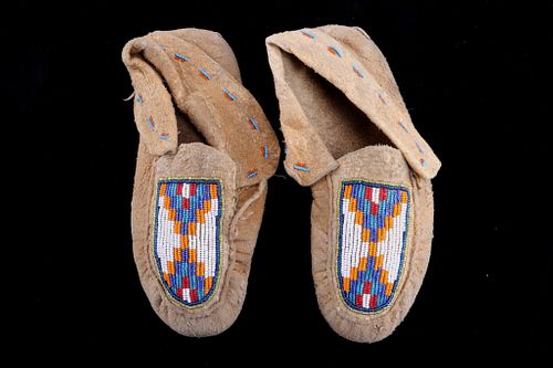 Santee Sioux Beaded Moccasins c. 1950's