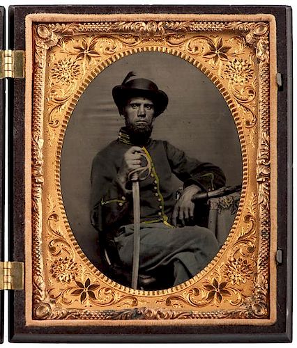 Civil War Quarter Plate Tintype of an Armed Union Cavalryman 