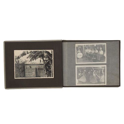 Carguero “Orinoco”. Álbum de fotografías. Tampico: 1939.  8o. marquilla apaisado, 25 h. Varios formatos. Encuadernado.