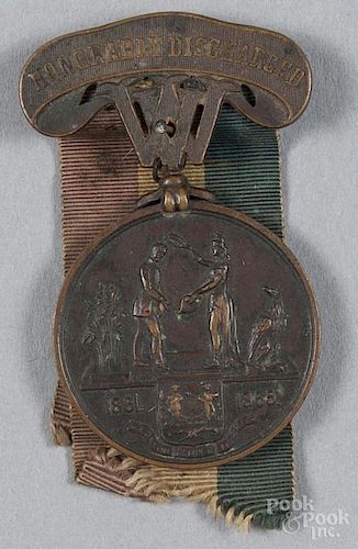West Virginia Honorably Discharged Civil War medal, late 19th c., inscribed Jas Roby Co