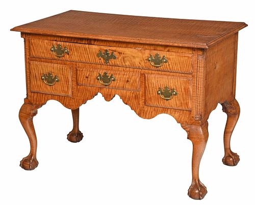 Pennsylvania Chippendale Tiger Maple Dressing Table