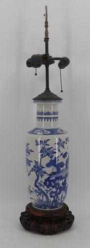 Large Chinese Blue and White Vase.