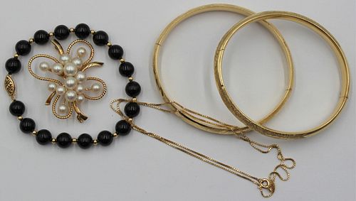 JEWELRY. Assorted Grouping of 14kt Gold Jewelry.