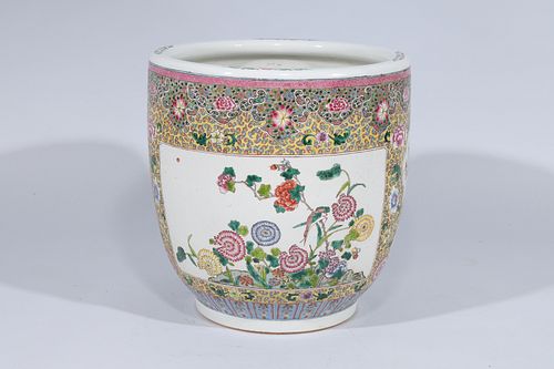 Chinese Famille Rose Enameled Porcelain Jardiniere