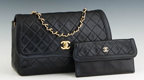 Vintage Chanel Single Flap Shoulder Bag, in black quilted calf leather with gold hardware, opening to a maroon calf leather lined interior with matchi